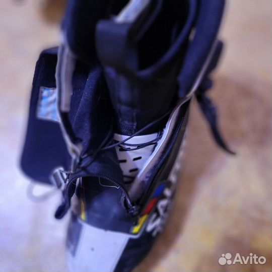 Ботинки лыжные саломон с лаб