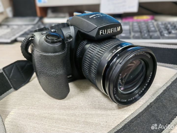Фотоаппарат Fujifilm FinePix HS25EXR