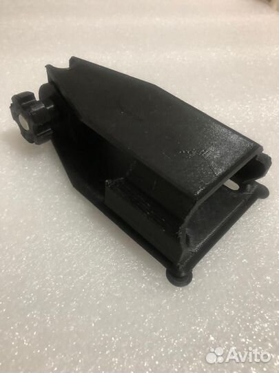 Крепление эхолота 