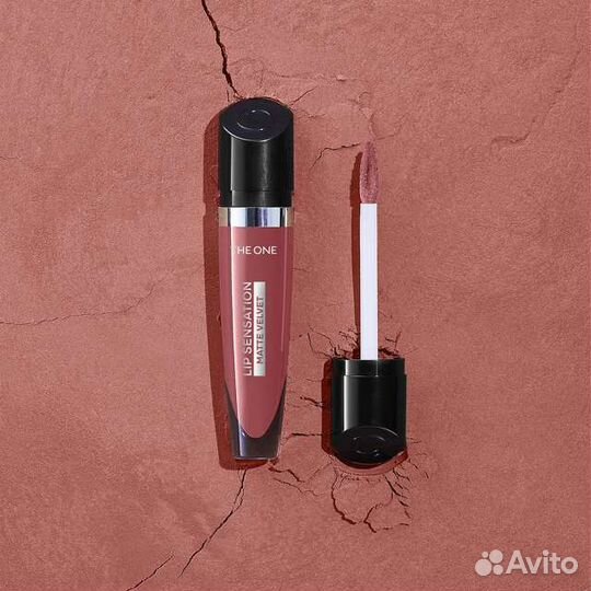Жидкая матовая губная помада THE ONE Lip Sensation