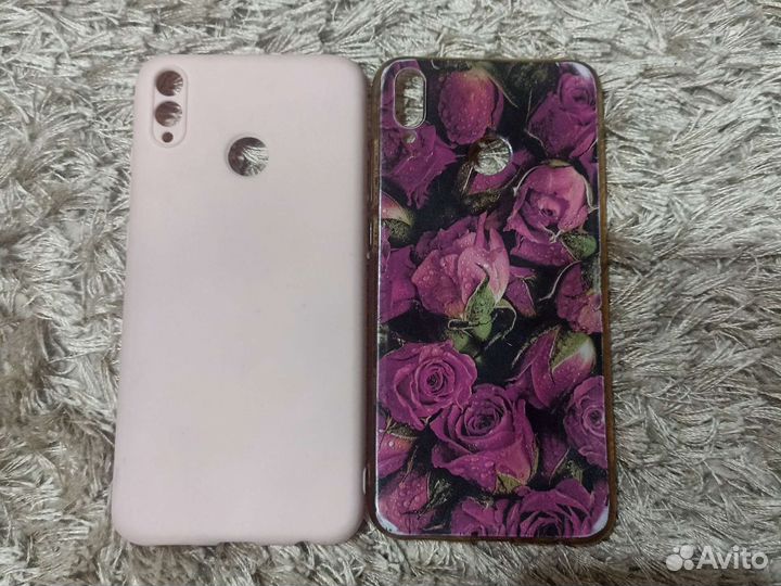 Чехлы на телефон