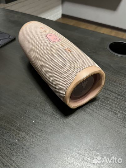 Колонка jbl charge 4
