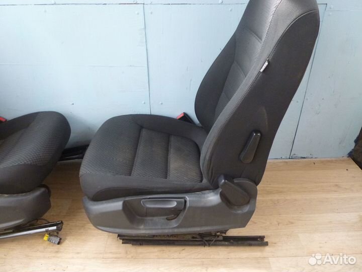 Сиденье переднее левое,правое VW Jetta 2011-2018