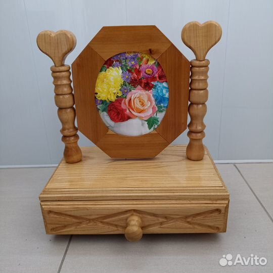 Настольное трюмо