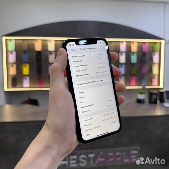 iPhone Xr, 64 ГБ