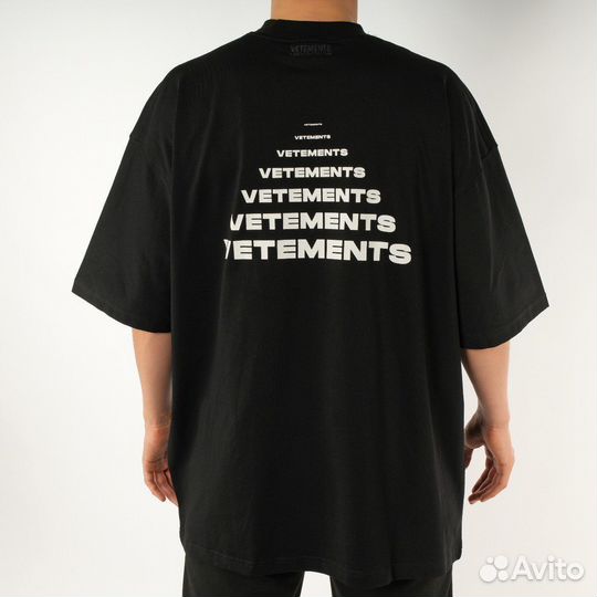 Футболка Vetements Pyramid