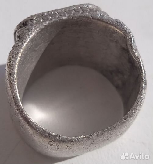 Серебряный перстень