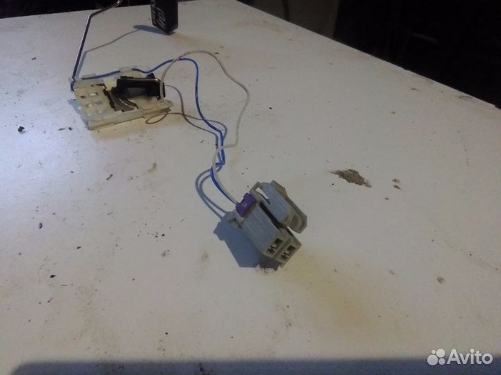 Датчик уровня топлива бензобака Opel Мокка