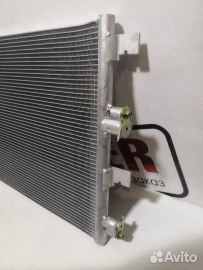 Радиатор кондиц. Renault Duster