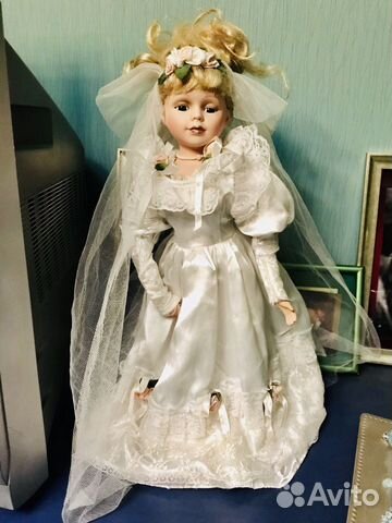 Кукла фарфоровая коллекционная