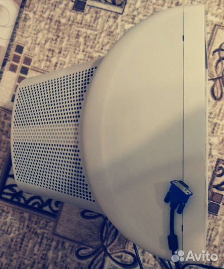 Монитор Samsung 85Гц