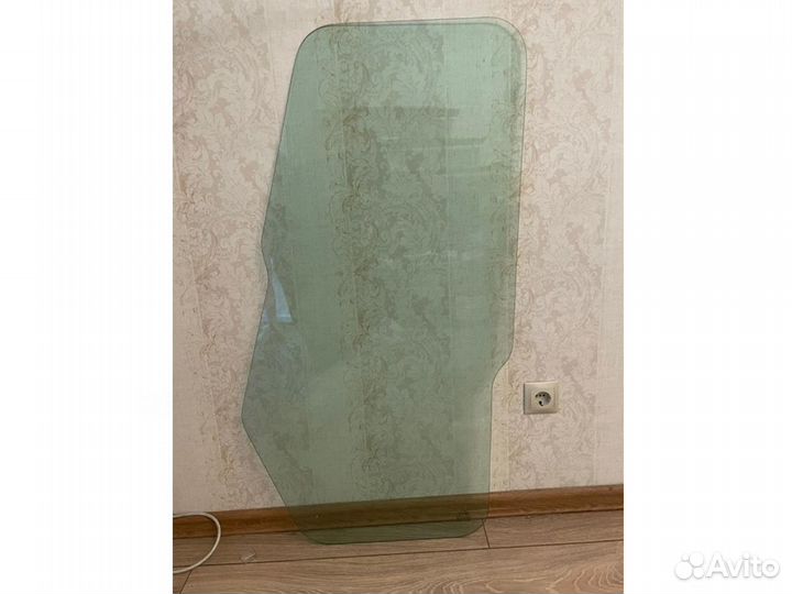 Стекло лобовое левое Сombilift