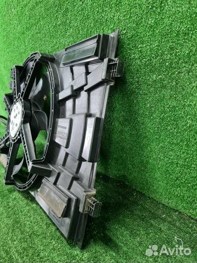 Вентилятор радиатора в сборе с диффузором Volkswagen Golf