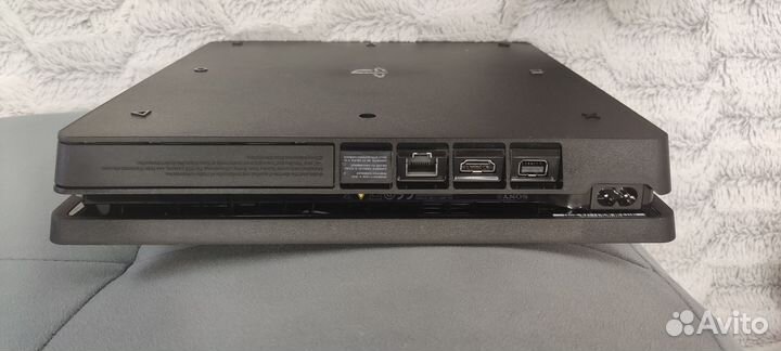 Sony PS4 slim 500gb GoldHen