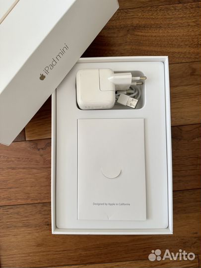 iPad mini 4 + cellular 128Gb Gold