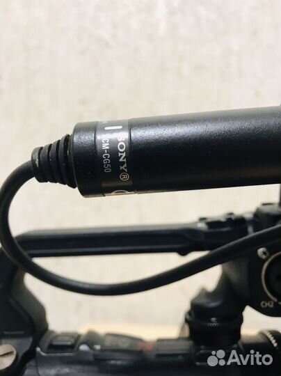 Видеокамера Canon XA-10