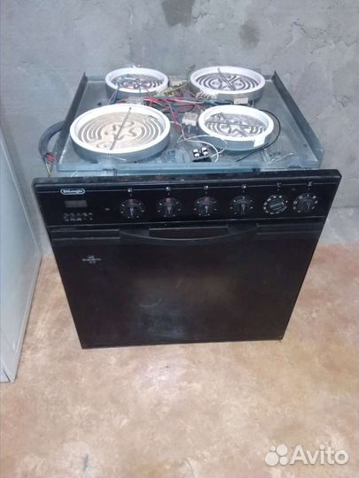 Электрическая плита с духовкой