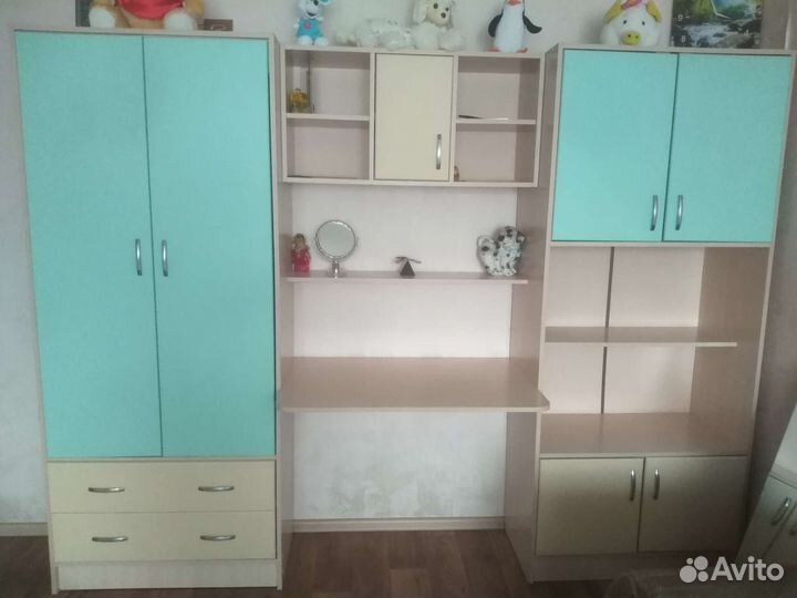 Школьный уголок