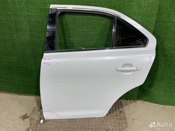 Дверь suzuki kizashi RF91S L R 2 009 Зад Лево