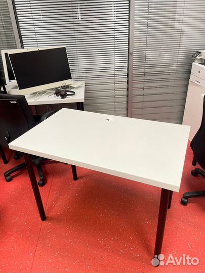 Компьютерный стол IKEA белый