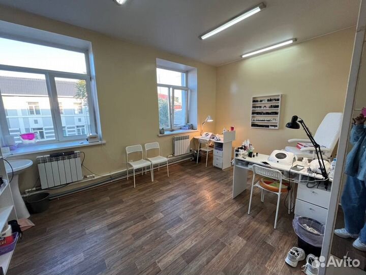 Мастер маникюра