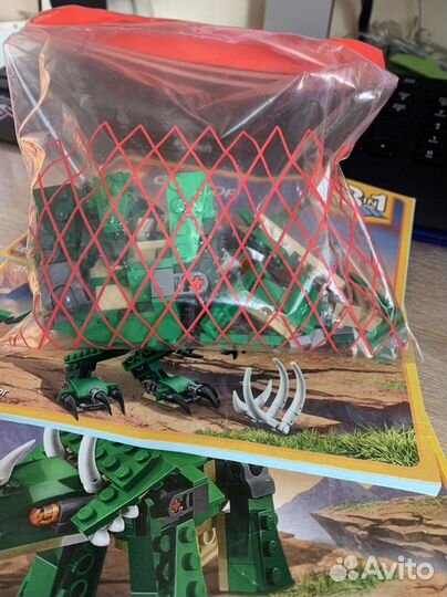 Lego creator 3 в 1 динозавр