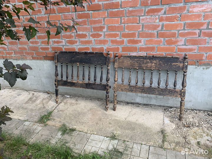 Кровать старинная