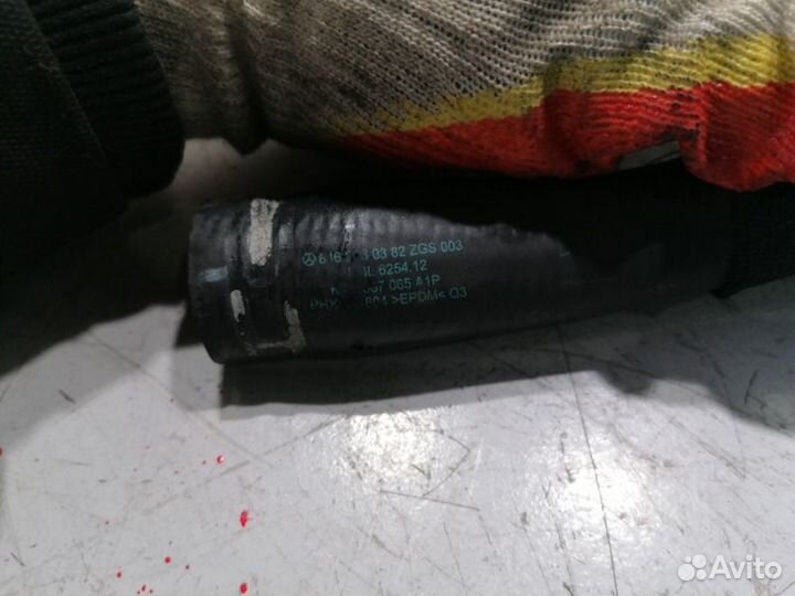 Патрубок Mercedes C-Class W203 OM646 2.2 CDI 2006