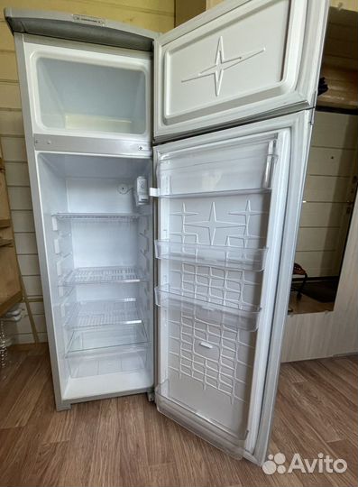 Двухкамерный холодильник