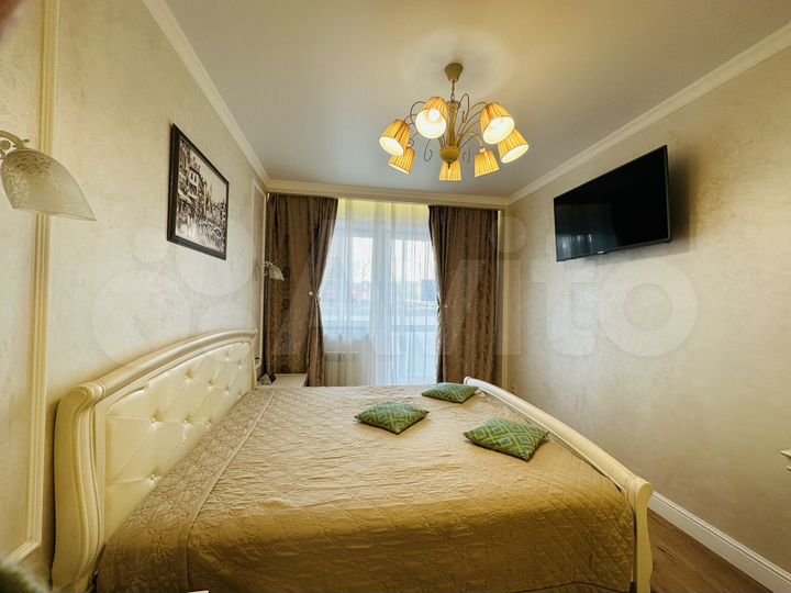 2-к. квартира, 55 м², 1/10 эт.