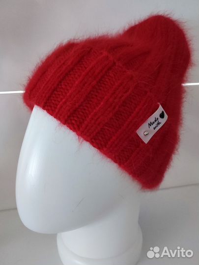 Шапка бини пушистая красная
