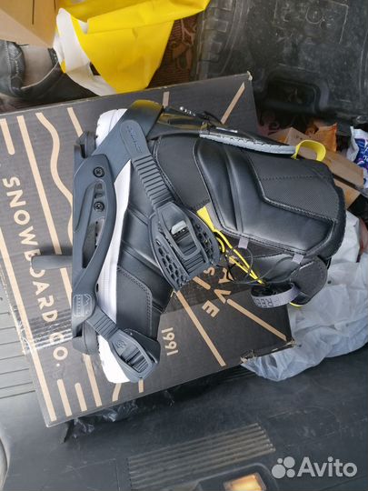 Крепления для сноуборда Drake fifty