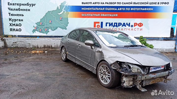 Стекло кузовное глухое правое Honda Civic 4D 8 733