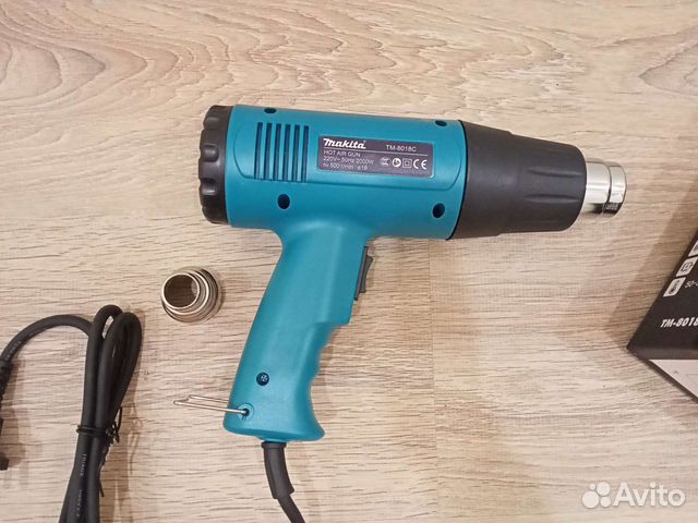 Фен строительный makita