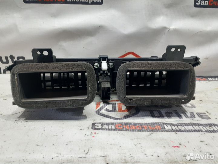 Kia Rio 3 дефлектор центральный