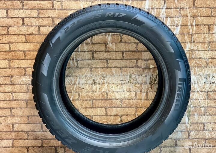 Pirelli Ice Zero 225/55 R17