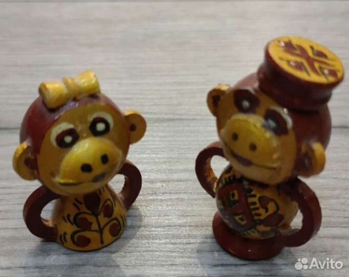 Обезьянки деревянные для доставки