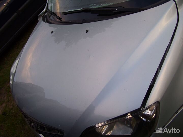 Мазда 2 капот