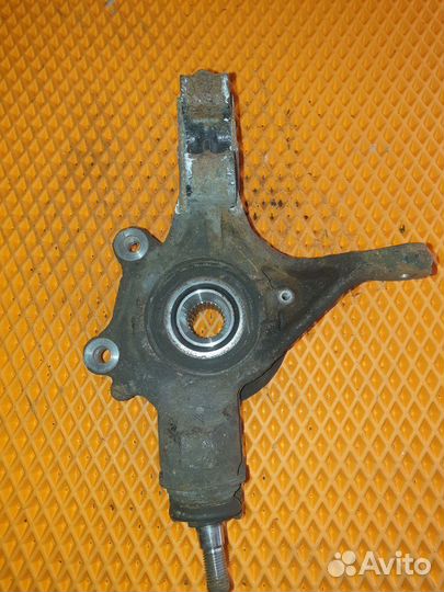 Кулак поворотный передний правый Peugeot 308