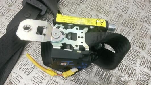 Ремень безопасности с пиропатроном сиденья передне