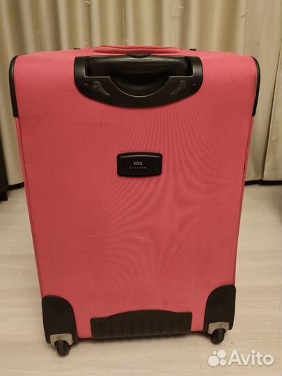 Чемодан на колесах Gillivo