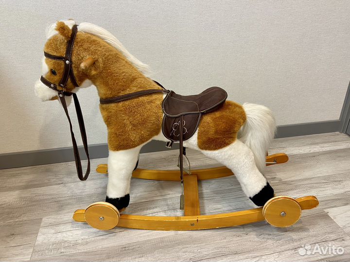 Лошадь качалка