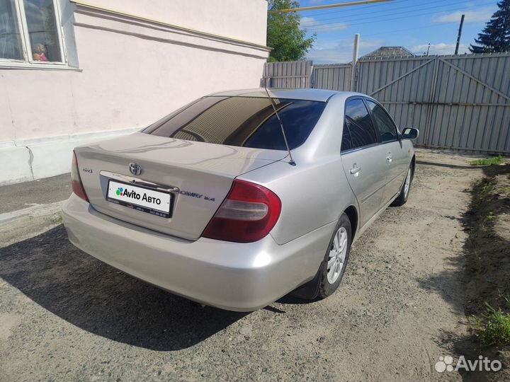 Toyota Camry 2.4 AT, 2003, 625 000 км