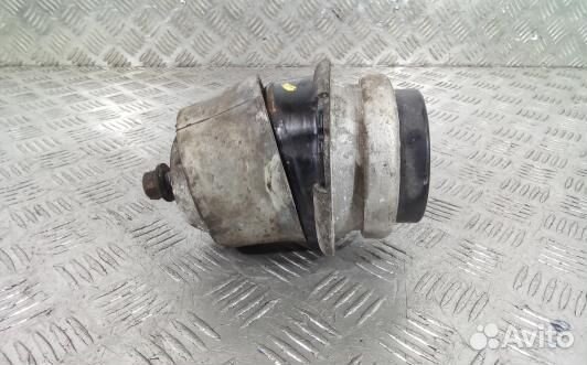 Подушка двигателя бензиновая volkswagen touareg 7L