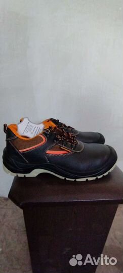 Мужская обувь размер 45