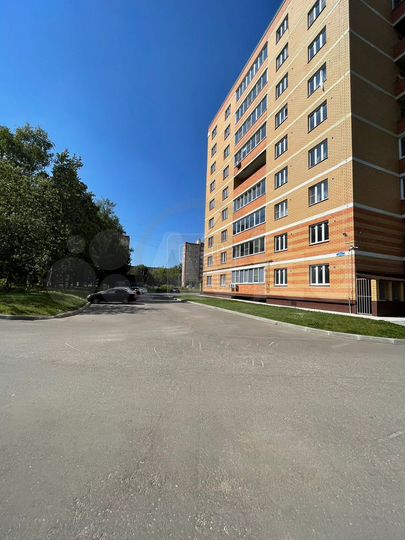 2-к. квартира, 69,5 м², 1/9 эт.