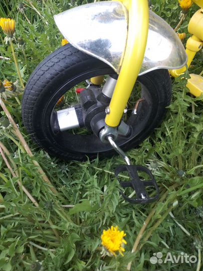 Велосипед трехколесный lamborghini