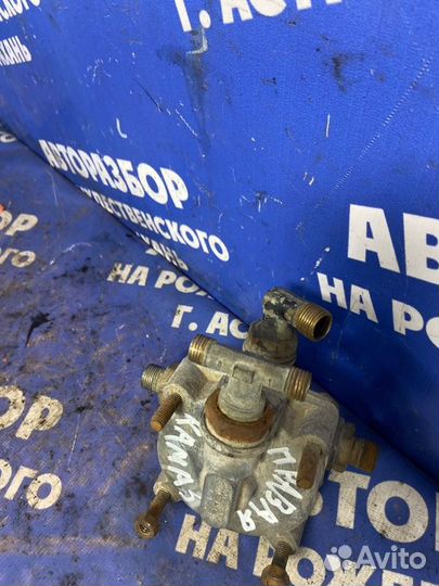 Клапан ускорительный. Камаз 5320 грузовой