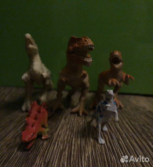 Набор динозавров (детские игрушки)
