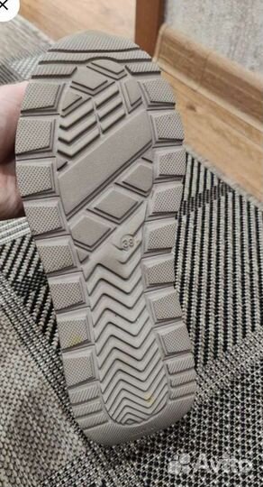 Туфли женские 38 Berg